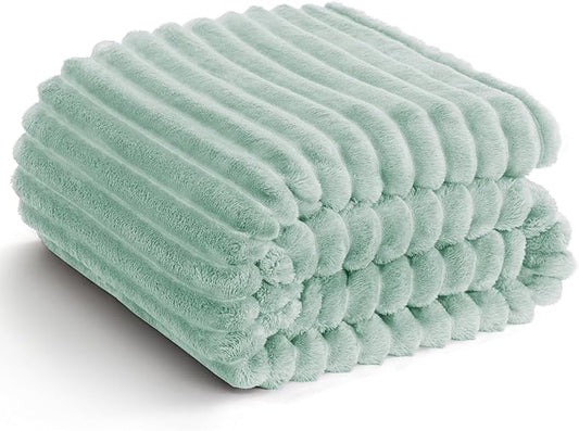 HIMEET Sage Green Ribbed Queen Size Blanket for Bed - 300GSM Lightweight Fleece Blanket for Women, Large Sofa Couch Cover Bed Blankets Gifts, Striped Spring Home Room Decor, Sage Green, 90x90 Inches