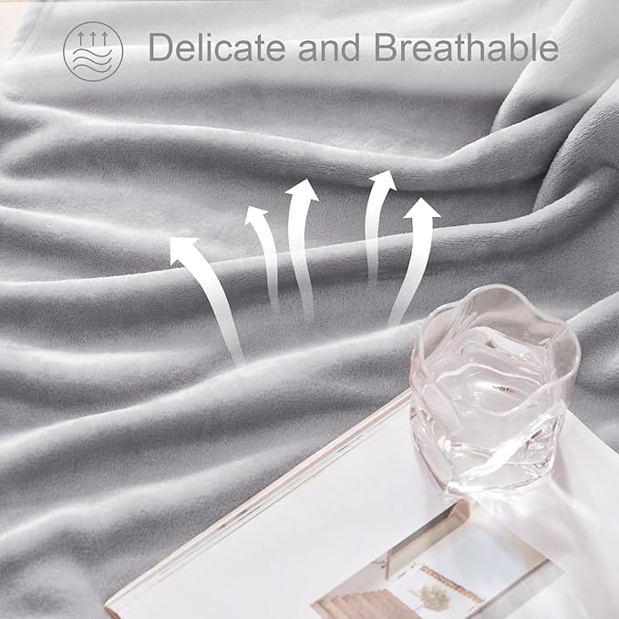 Exclusivo Mezcla Fleece Throw XL Blanket for Couch, Sofa, Super Soft and Warm Light Grey Blankets, All Season, Cozy, Plush, Lightweight, 50x70 Inches