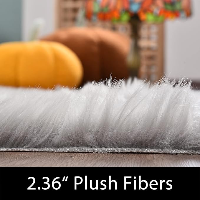 Latepis Small Rugs for Bedroom 2x3 Grey Faux Sheepskin Rug for Living Room Super Soft Rugs for Dorm Room Fluffy Rug for Bedroom Rectangle