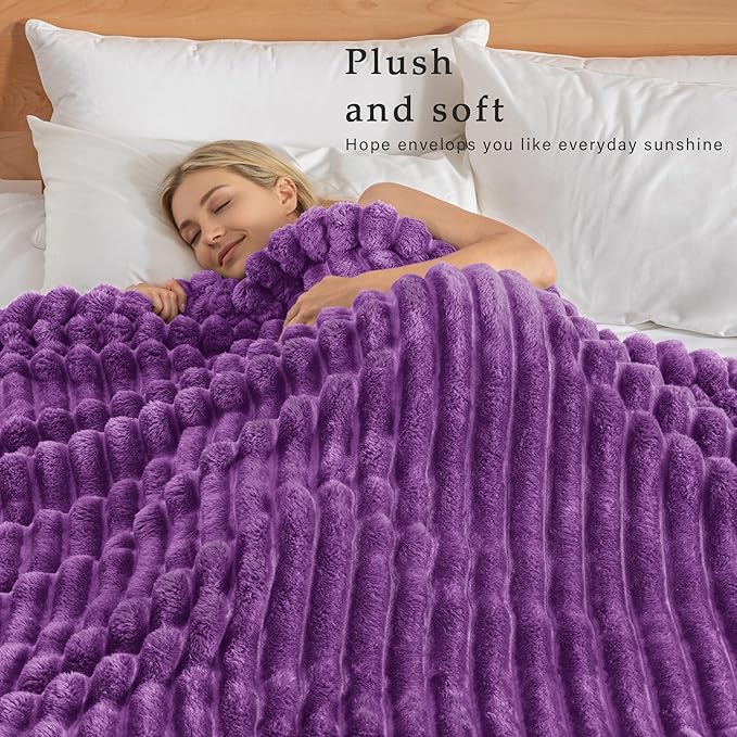 Exclusivo Mezcla Fleece Throw Blanket for Couch, Super Soft Striped Jacquard Bed Blanket, Lightweight Fuzzy Cozy for All Seasons, 50x60 Inches, Purple