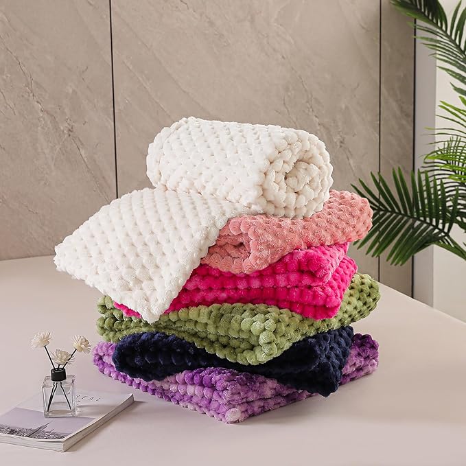 Exclusivo Mezcla Fleece King Blanket for Bed, Extra Large Fuzzy Dusty Pink Bed Blankets, Soft Cozy Plush Sofa Throws for All Seasons, 90x104 Inches