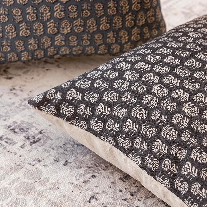 Foindtower Set of 2 Decorative Neutral Floral Print Throw Pillow Covers Vintage Accent Farmhouse Cushion Covers Boho Home Decor for Sofa Couch Chair Bedroom Living Room,24×24 Inch,Black