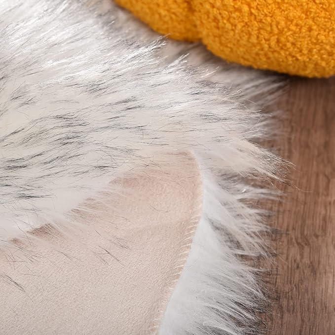 Goolela Fluffy Faux Sheepskin Fur Rug 4x6 White with Grey Tips Fuzzy Furry Plush Rug for Bedroom Living Dining Room Office Soft Shaggy Carpet Rectangle