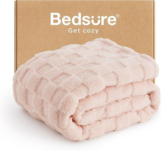 Bedsure GentleSoft Pink Throw Blanket for Couch - Checkered Fleece Blankets Gifts for Kids Girls, Cute Soft Cozy Throw for Bedroom Home Decor Gifts, 50x60 Inches