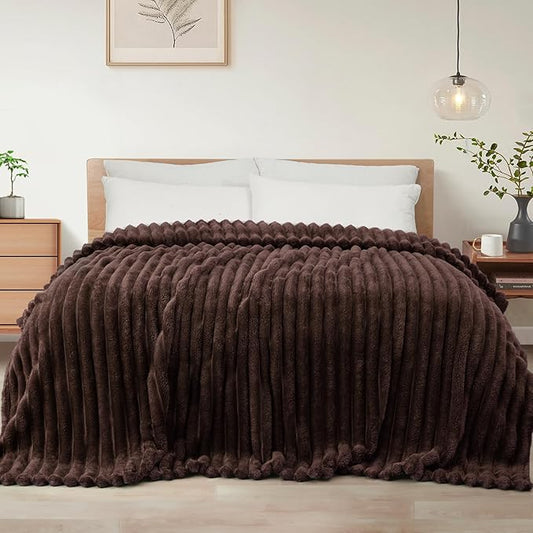 Exclusivo Mezcla King Size Flannel Fleece Blanket, Super Soft Striped Jacquard Bed Blanket, Lightweight Fuzzy Cozy for All Seasons, 90x104 Inches, Coffee