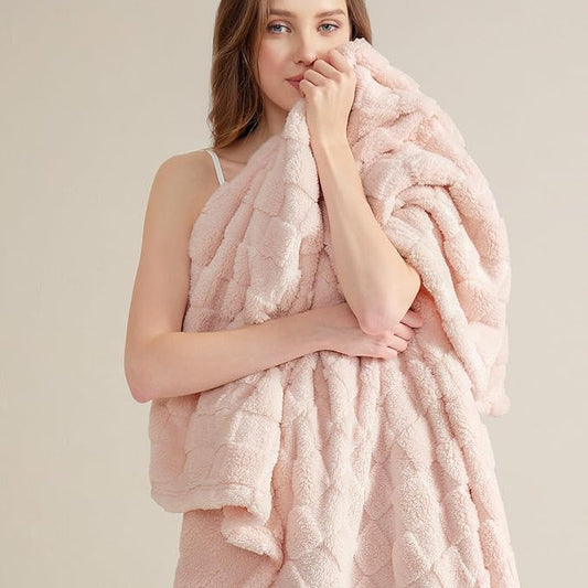 Bedsure GentleSoft King Size Blanket for Bed - Super Soft Cozy Blankets for Kids Girls, Large Fuzzy Fleece Throw for Bedroom Decor, Light Pink,108x90 Inches