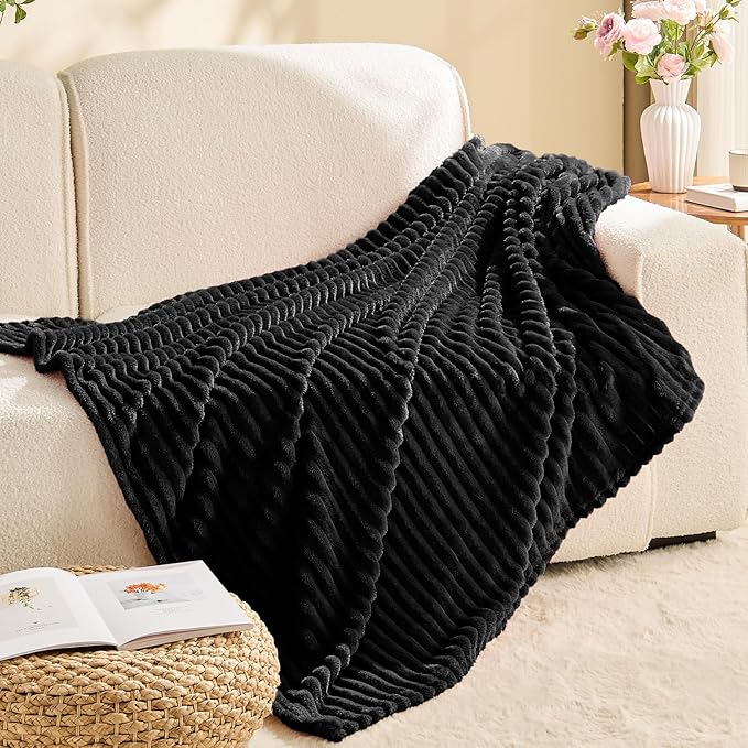 BEDELITE Fleece Blanket Twin Size – 3D Ribbed Jacquard Soft and Warm Decorative Fuzzy Blankets – Cozy, Fluffy, Plush Lightweight Throw Blankets for Couch, Bed, Sofa(Black, 60x80 inches)