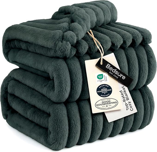 Bedsure GentleSoft Mallard Green Full Blanket for Bed - Cozy Soft Blankets for Women, Cute Large Throws for Girls, 84x90 Inches